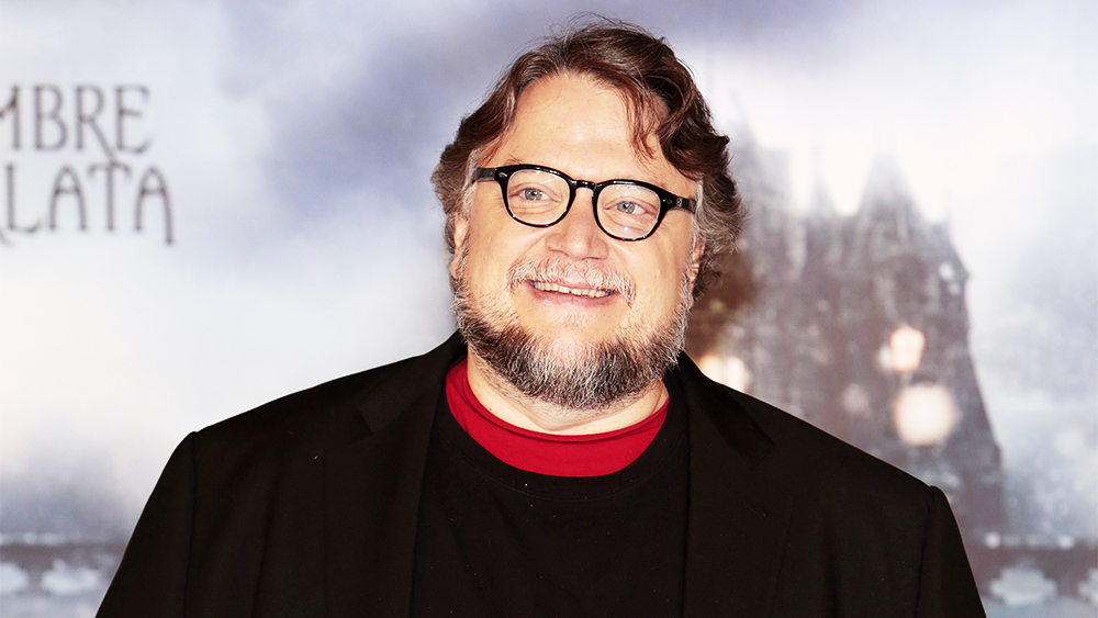 Guillermo Del Toro in Talks for