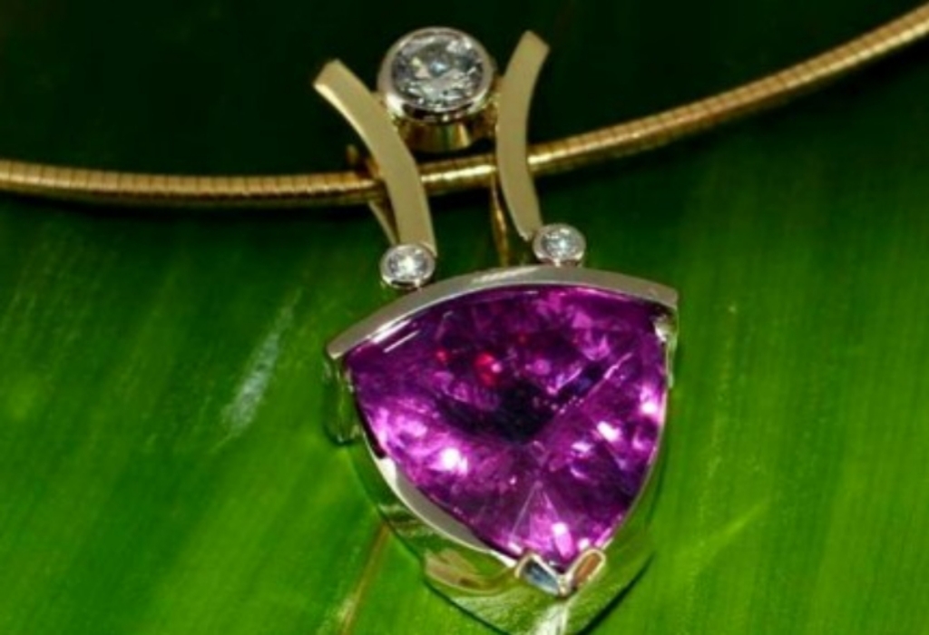 Some thing You Must Never Do With Women's Lifestyle Jewelry Women's Jewelry Designer