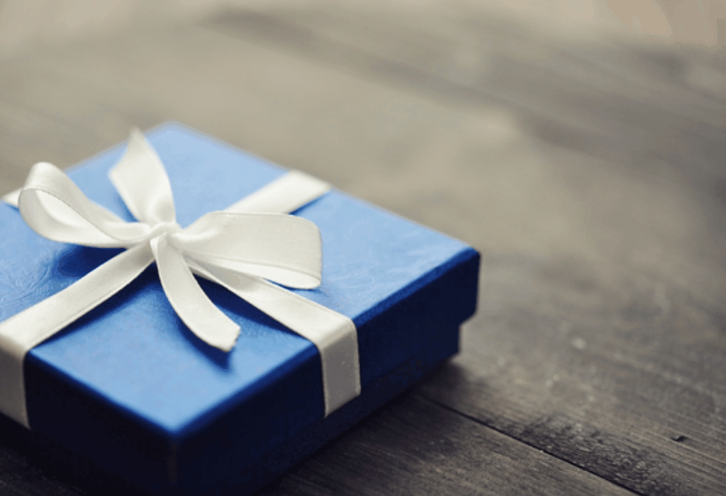 Want to Know More About Fashion Gift Outlet? The Gift of Beauty That Brings Perfection