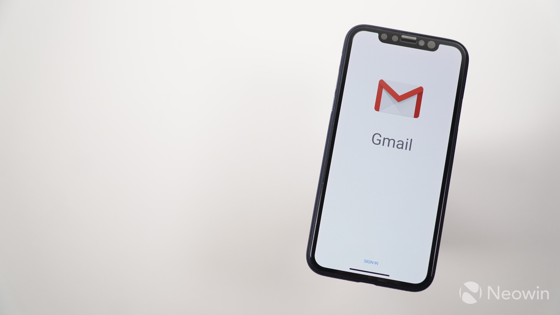 Gmail Now Lets You Use Your Outlook Account on the iPhone