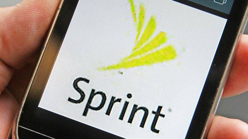 Sprint Gives High School Students a Million Free Devices So What's the Catch