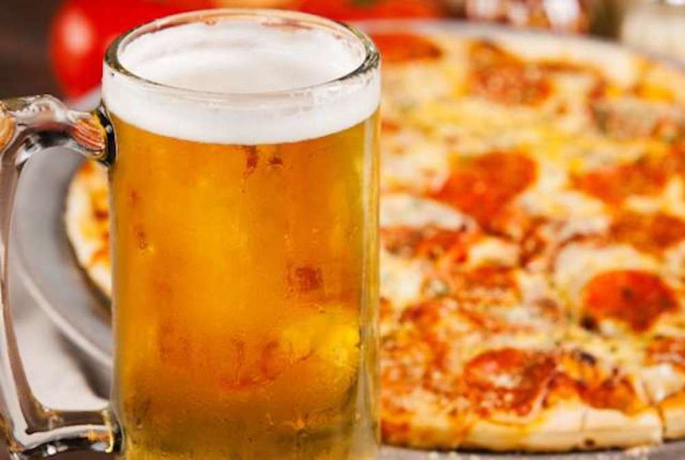 Pizza Hut Will Now Deliver Cold Beer and Wine to Pair With Your Pie